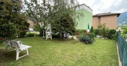 SCHIERA DI TESTA CON GIARDINO