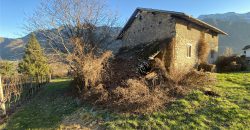 CASA SINGOLA DA RISTRUTTURARE CON GIARDINO