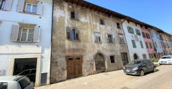 PORZIONE DI CASA IN CENTRO STORICO