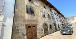 PORZIONE DI CASA IN CENTRO STORICO