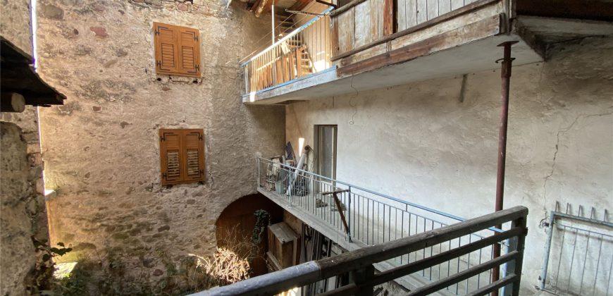 PORZIONE DI CASA IN CENTRO STORICO