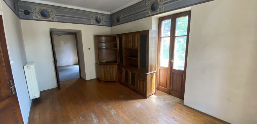 AMPIO APPARTAMENTO IN PALAZZO STORICO