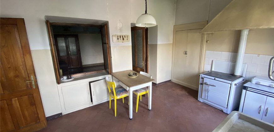 AMPIO APPARTAMENTO IN PALAZZO STORICO
