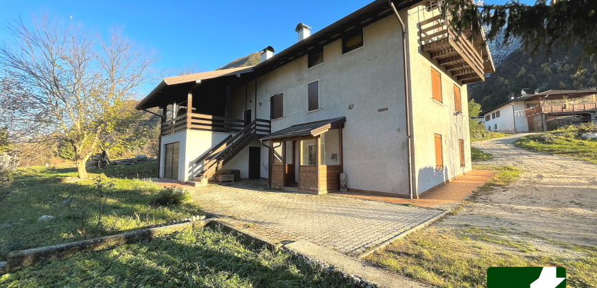 CASA SINGOLA CON AMPIO GIARDINO