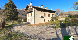 CASA SINGOLA CON AMPIO GIARDINO