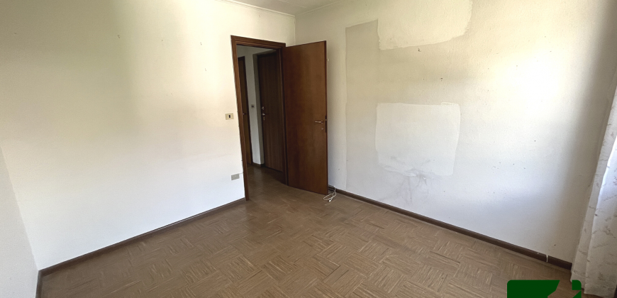 ULTIMO PIANO DUE STANZE CON GARAGE