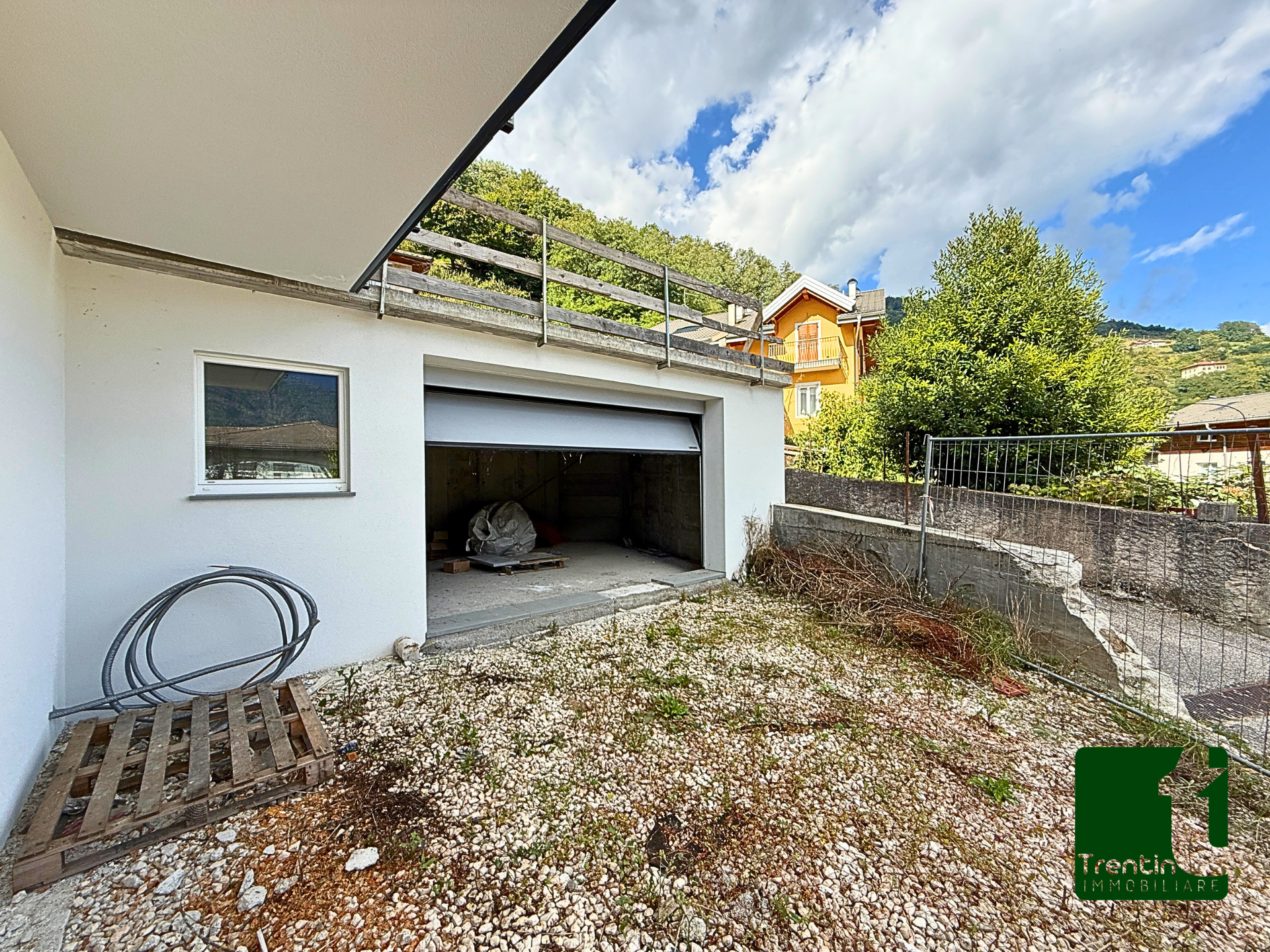 NUOVA VILLA SINGOLA NUOVA VILLA SINGOLA