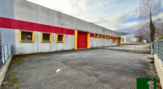 CAPANNONE E MAGAZZINO CON PIAZZALE FRONTE STRADA
