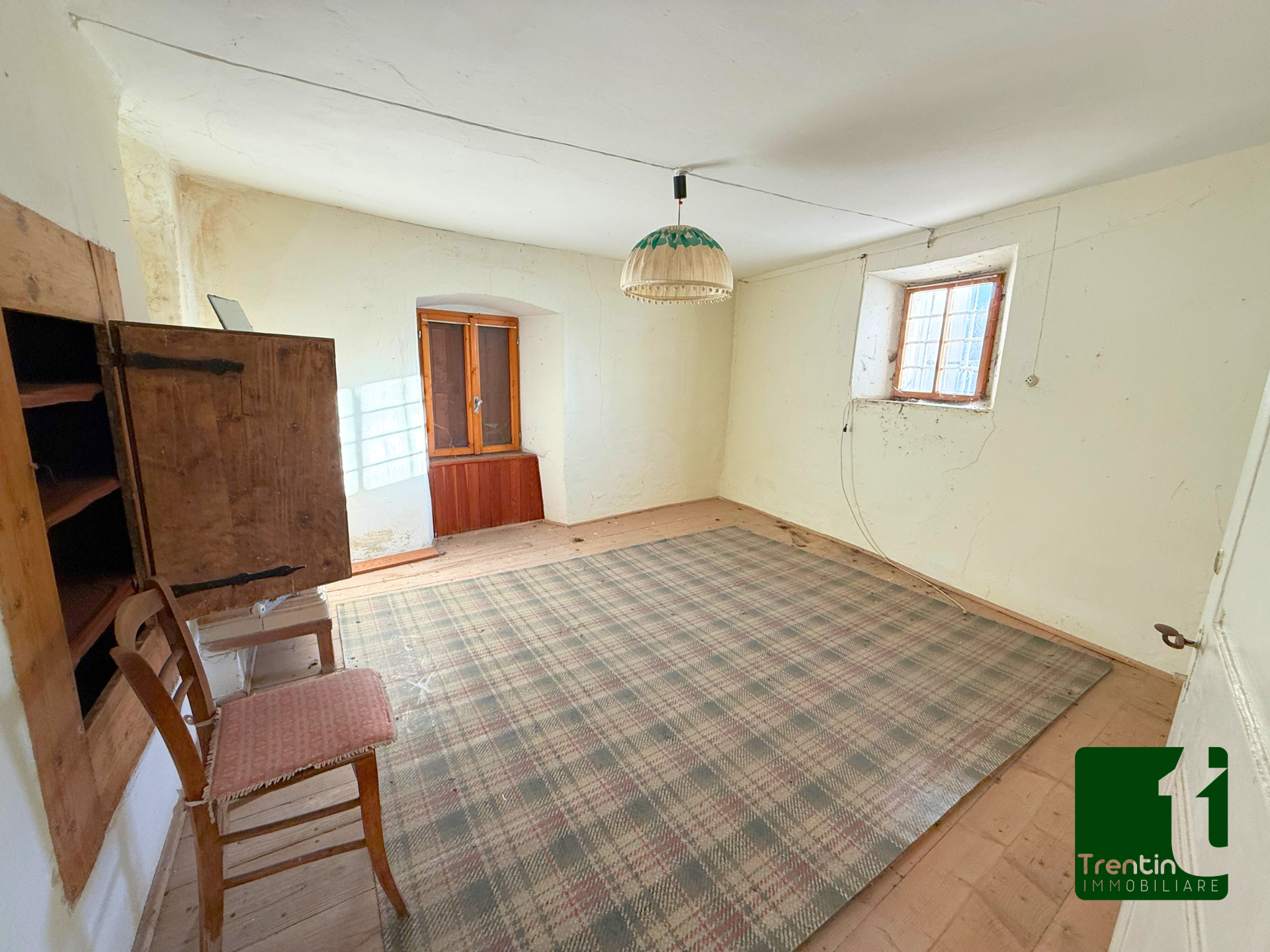 PORZIONE DI CASA DA RISTRUTTURARE