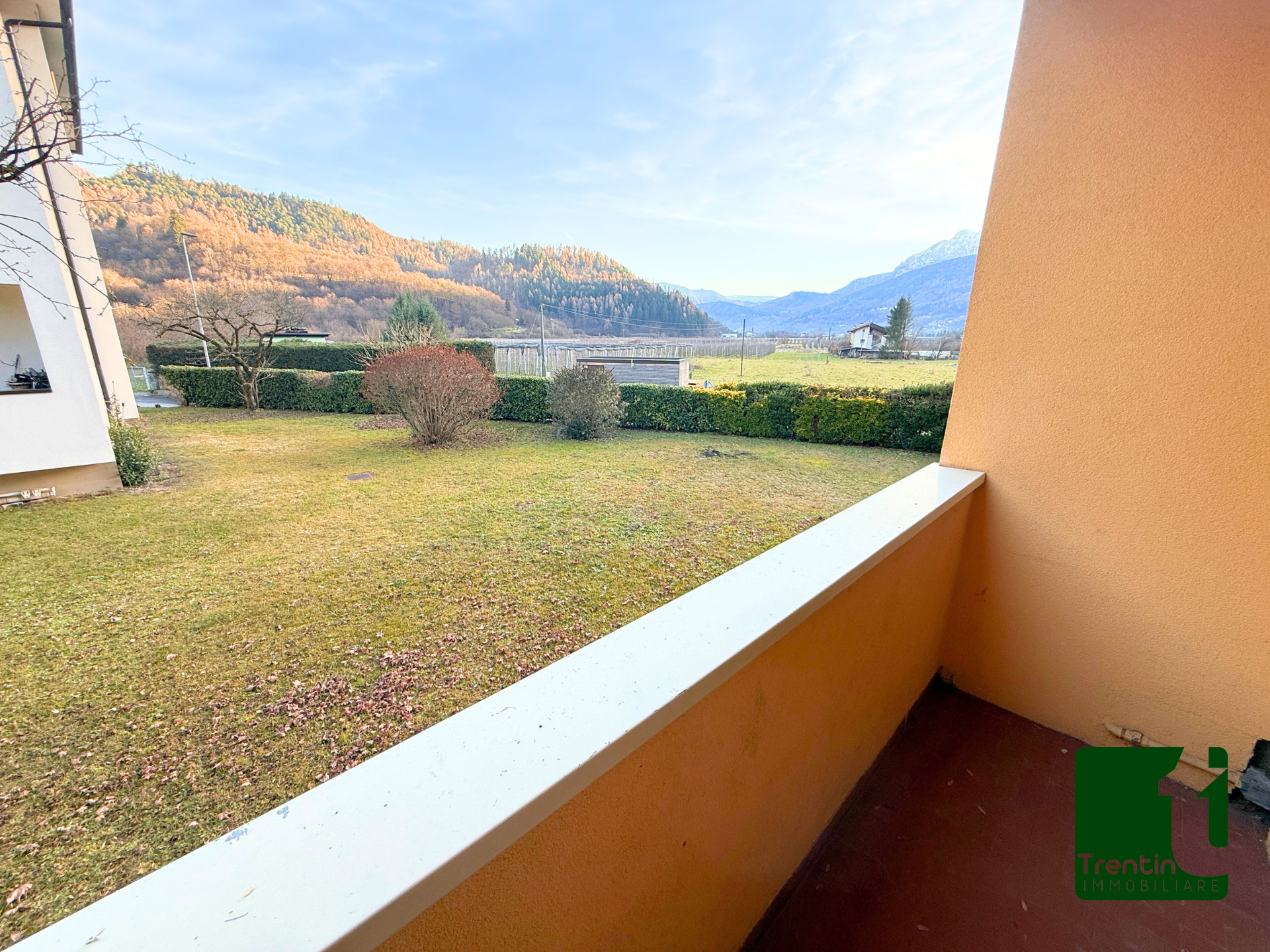 SPAZIOSO DUE STANZE CON GARAGE