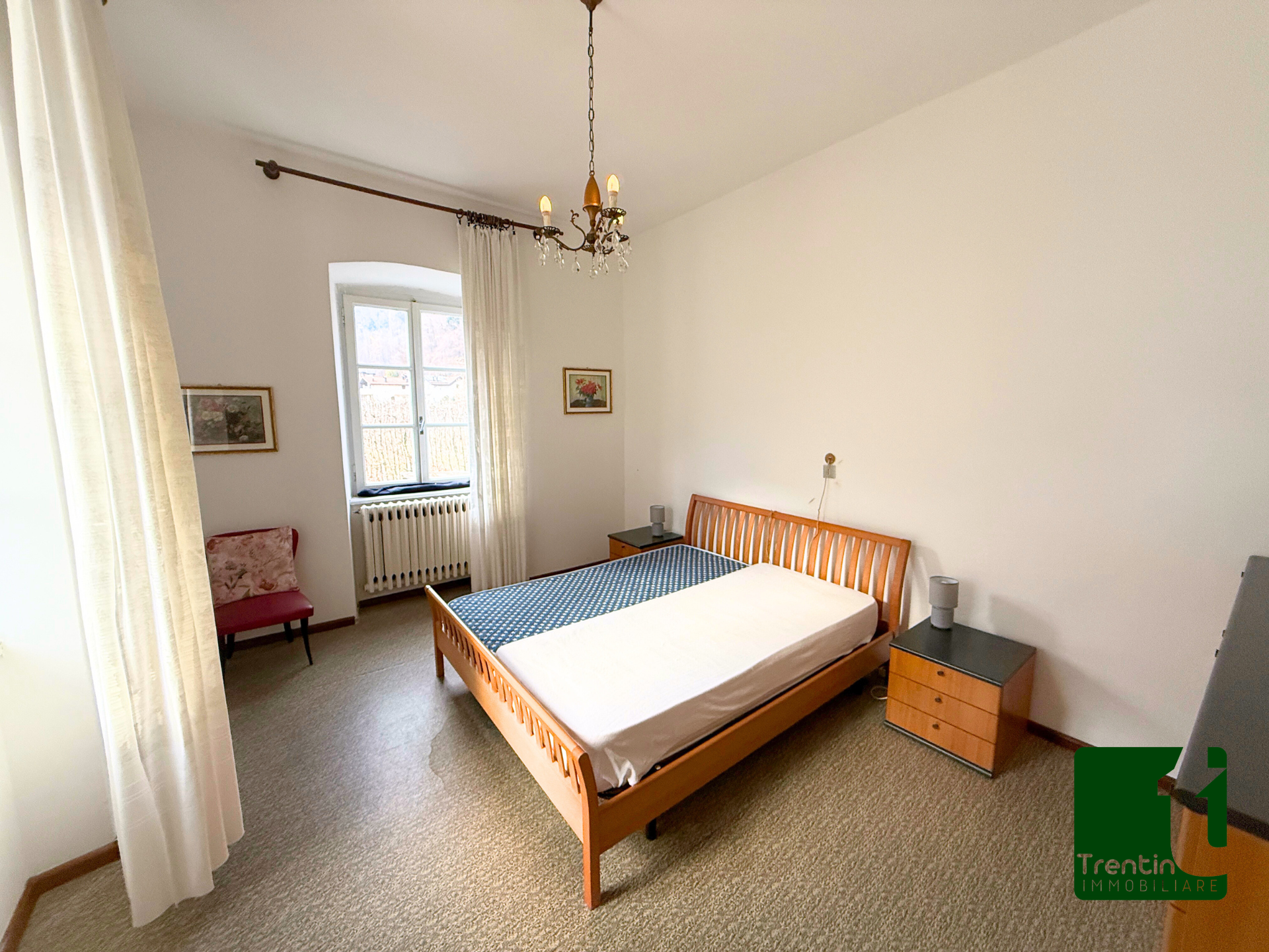 PORZIONE DI CASA DA RISTRUTTURARE