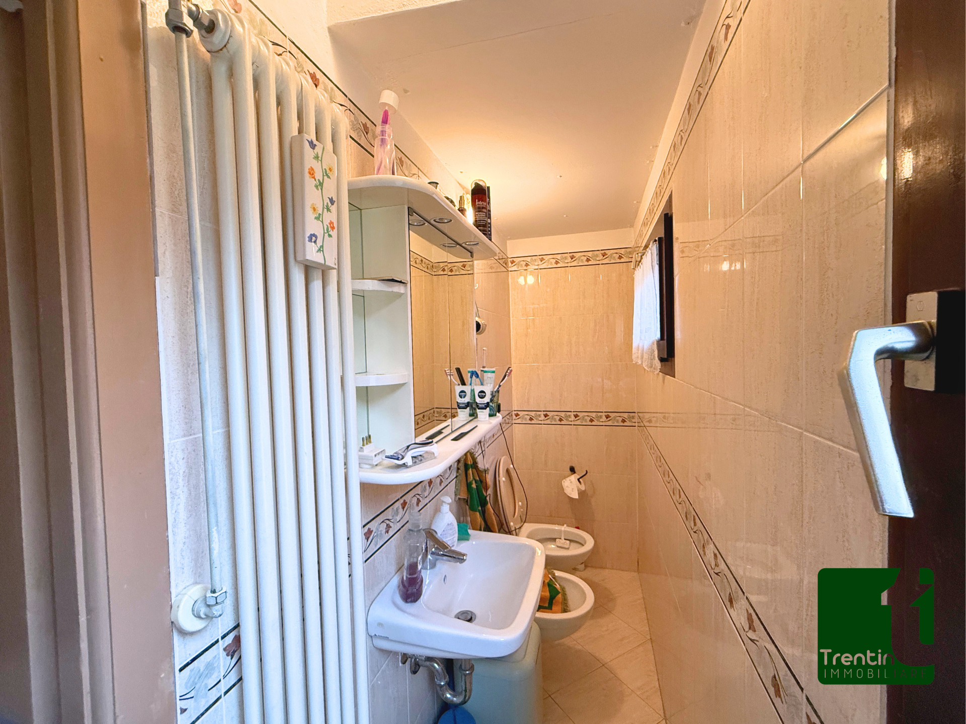 PORZIONE DI CASA DA RISTRUTTURARE