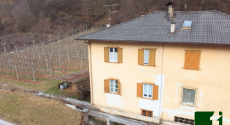 PORZIONE DI CASA DA RISTRUTTURARE