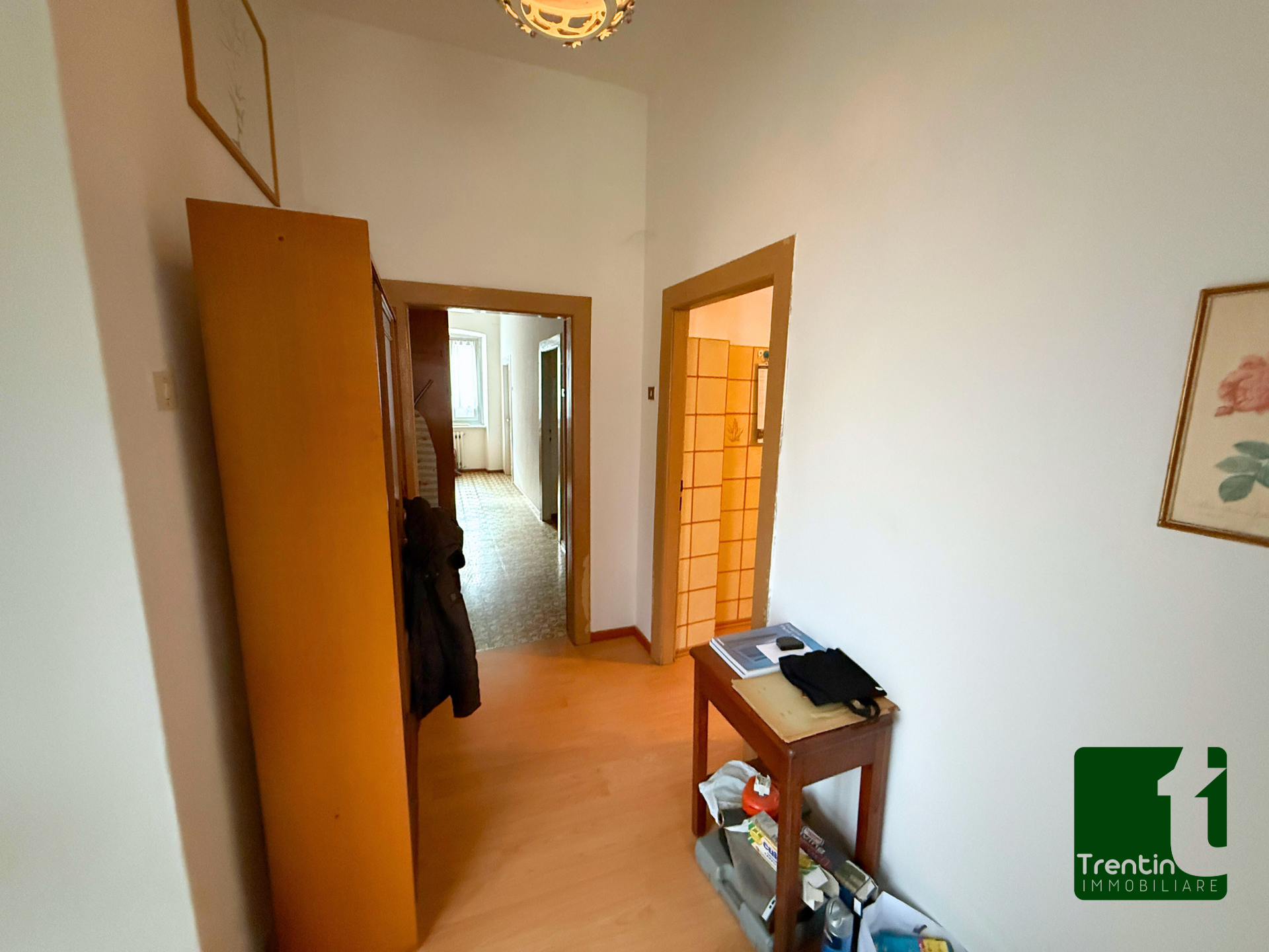 PORZIONE DI CASA DA RISTRUTTURARE