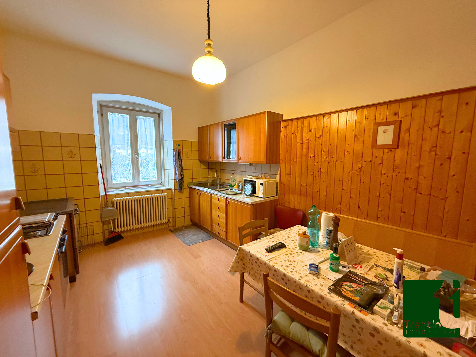 PORZIONE DI CASA DA RISTRUTTURARE