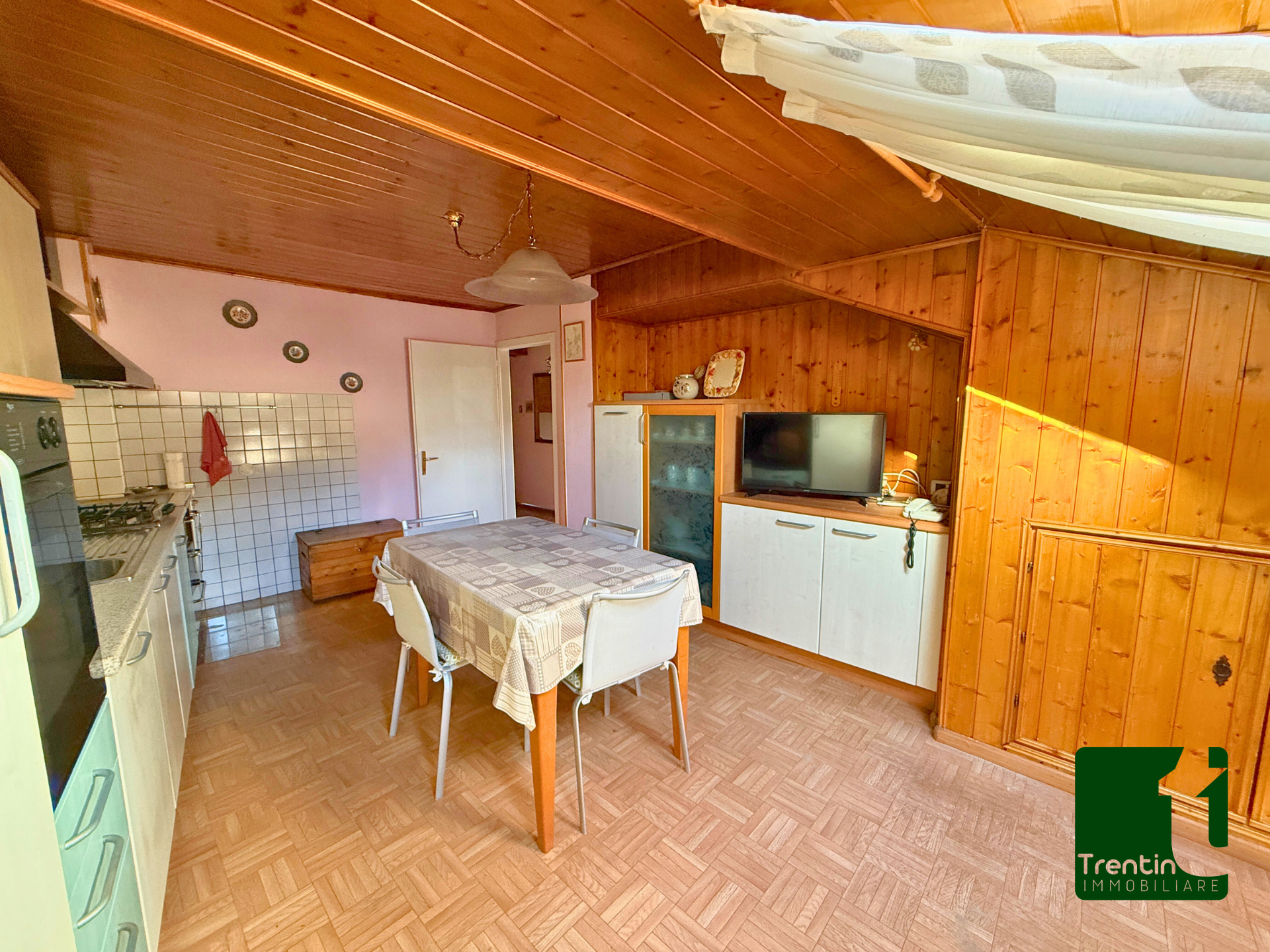 MINIAPPARTAMENTO AD ULTIMO PIANO