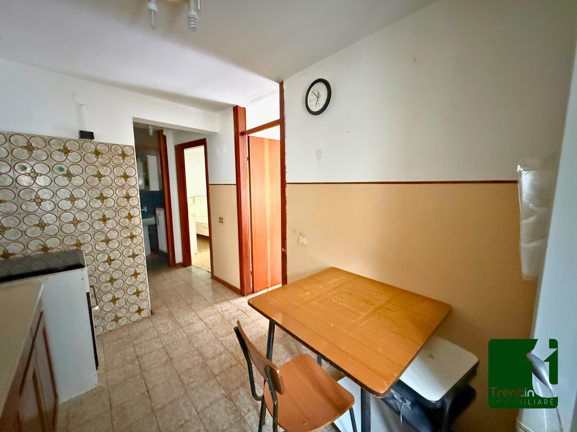 MINIAPPARTAMENTO DA RISTRUTTURARE