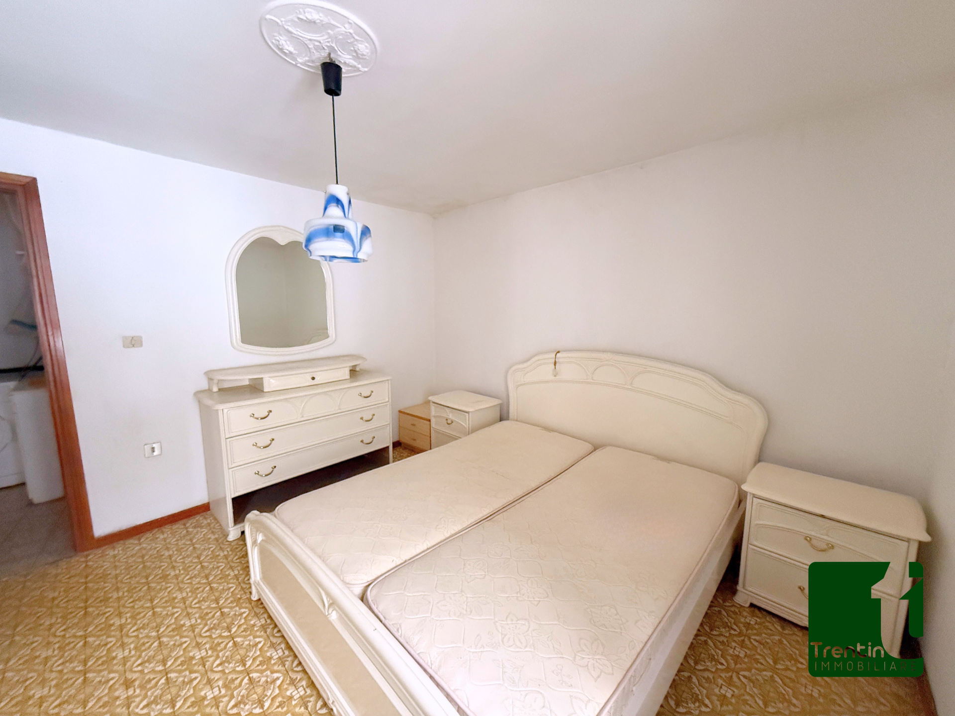 MINIAPPARTAMENTO DA RISTRUTTURARE