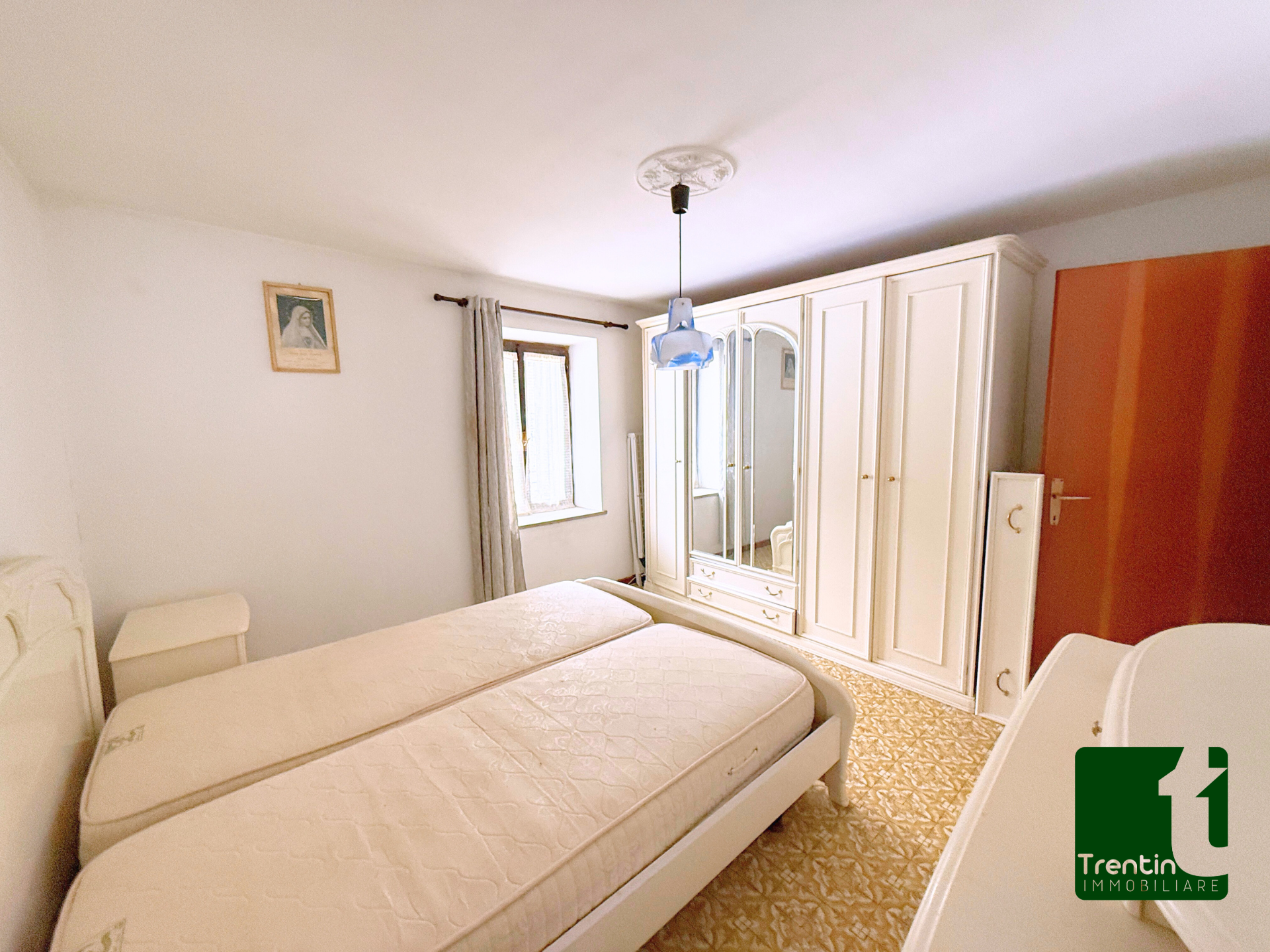 MINIAPPARTAMENTO DA RISTRUTTURARE