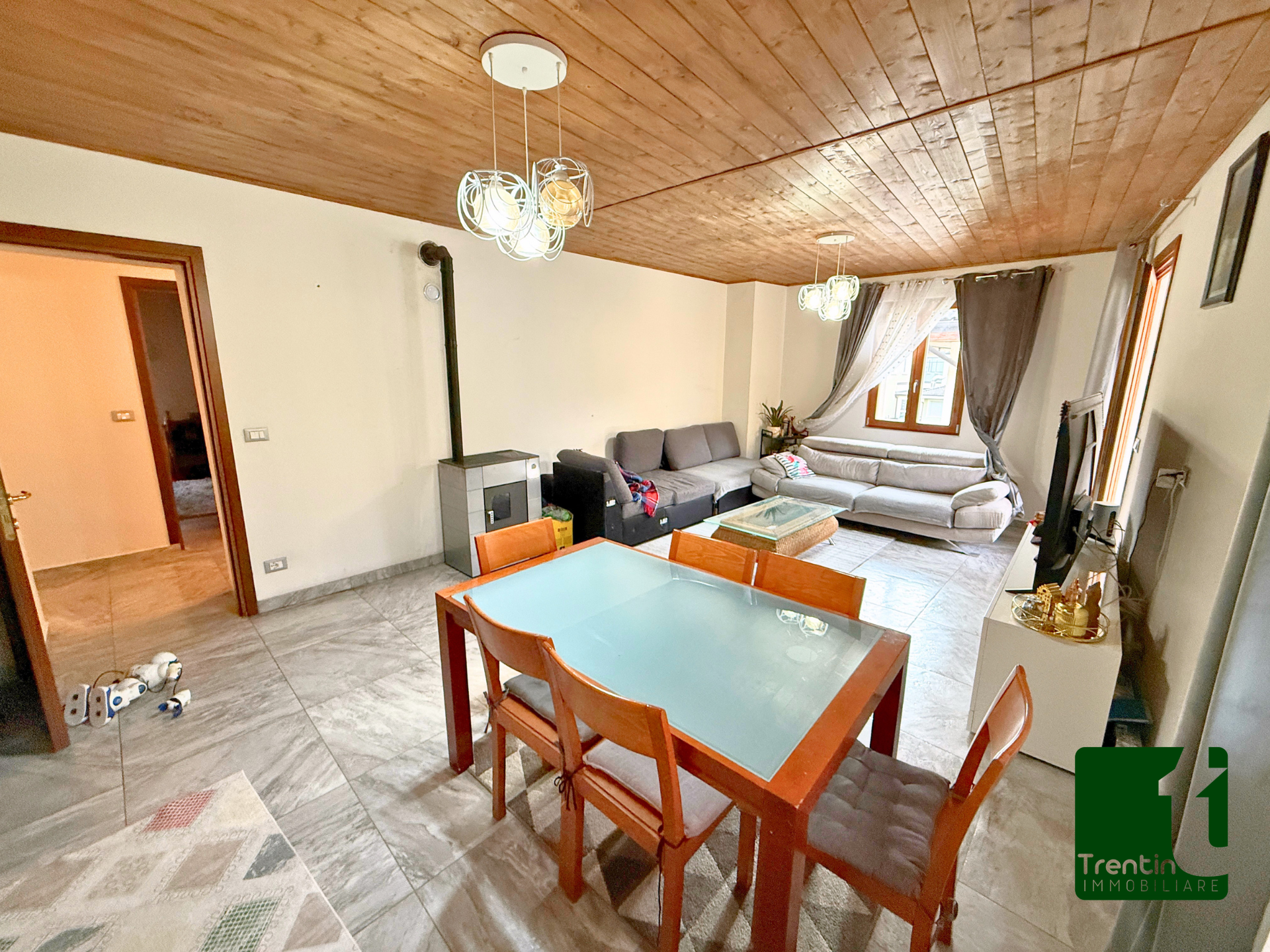 TRE STANZE ULTIMO PIANO RISTRUTTURATO