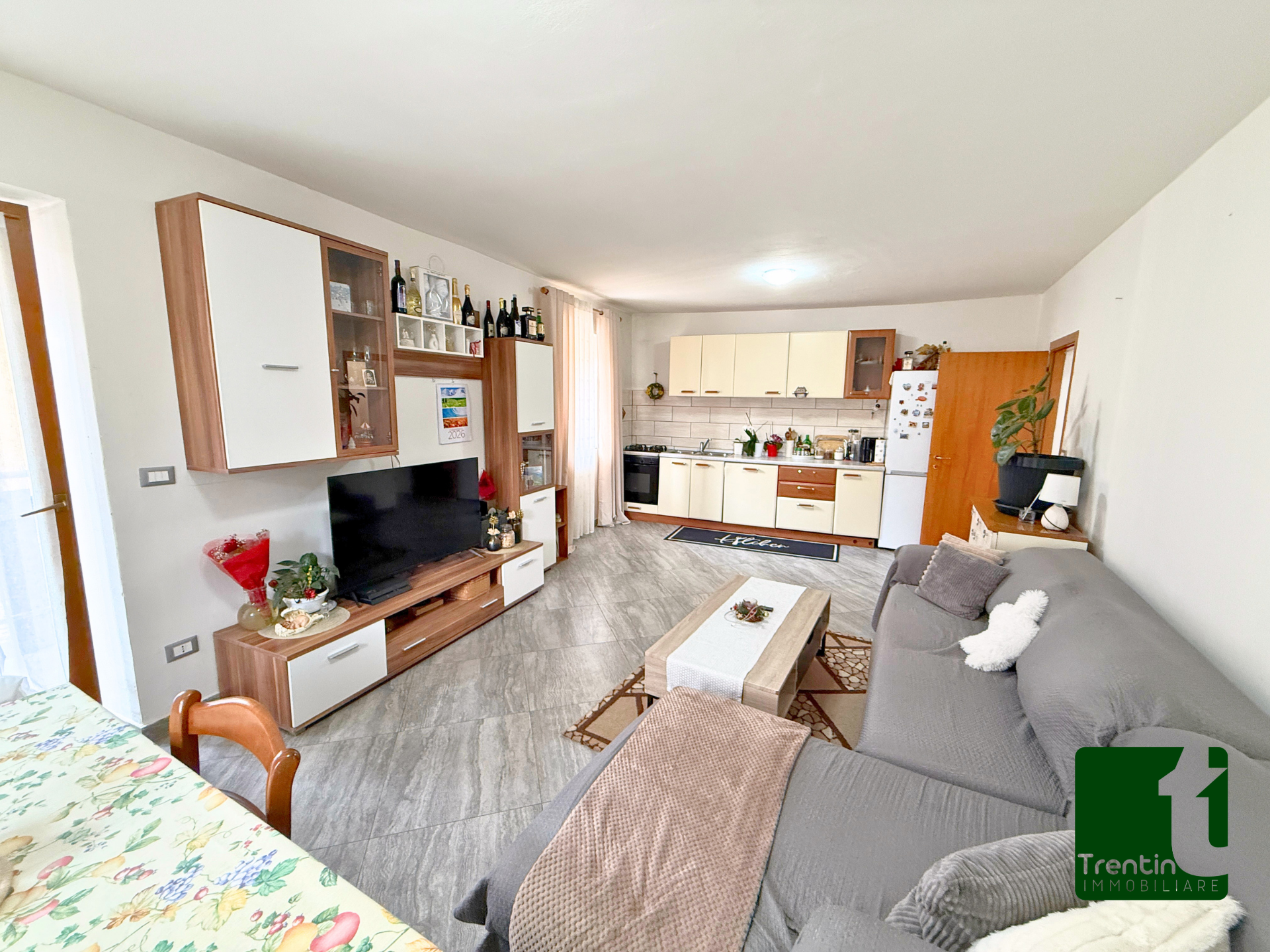 RECENTE TRE STANZE RISTRUTTURATO