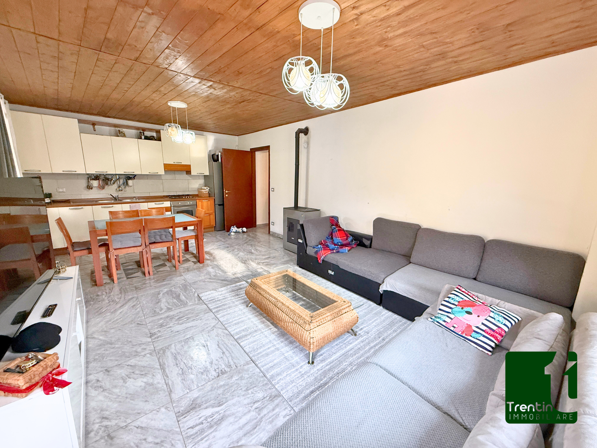 TRE STANZE ULTIMO PIANO RISTRUTTURATO