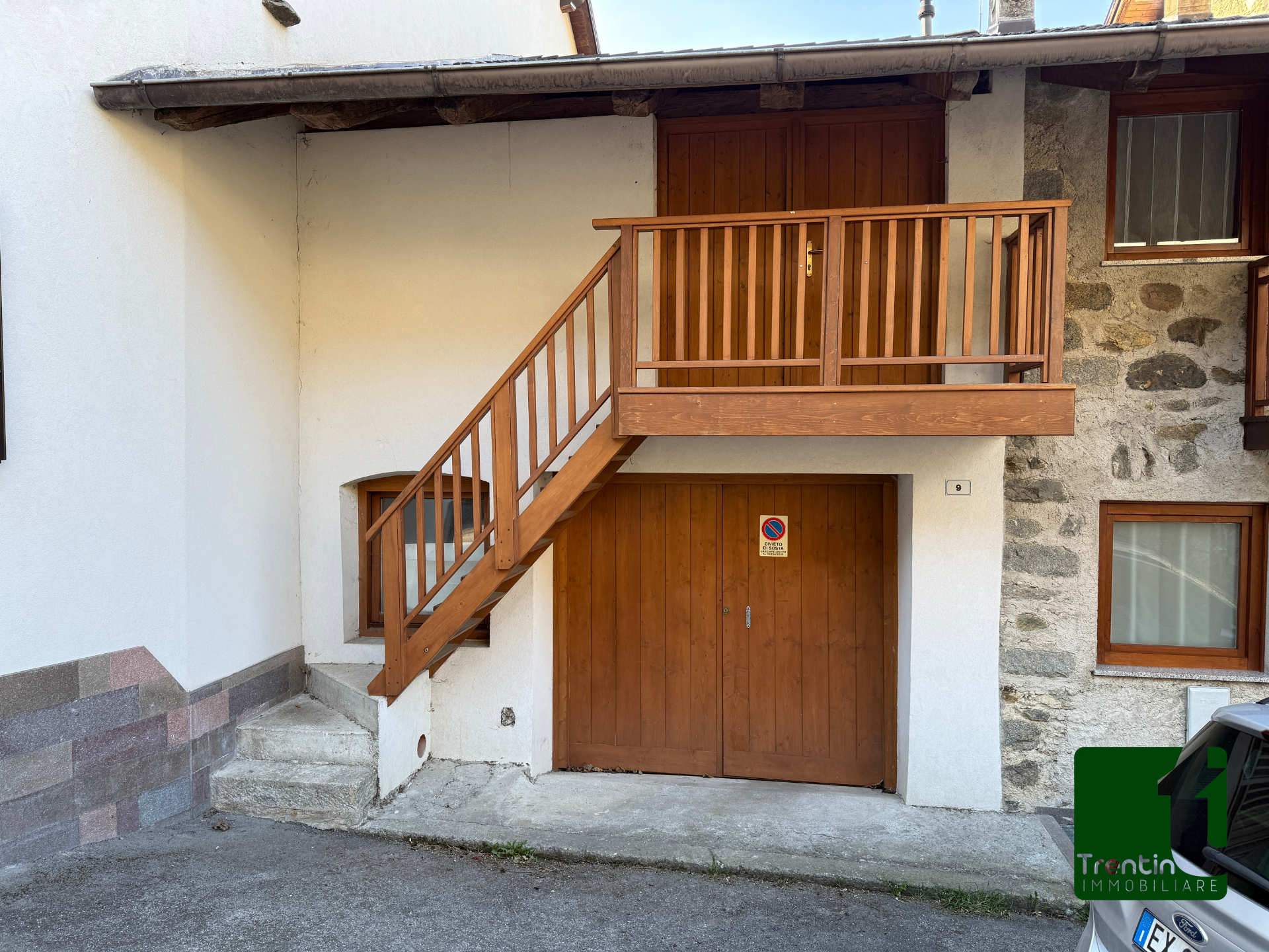 PORZIONE DI CASA IN CENTRO CON GARAGE