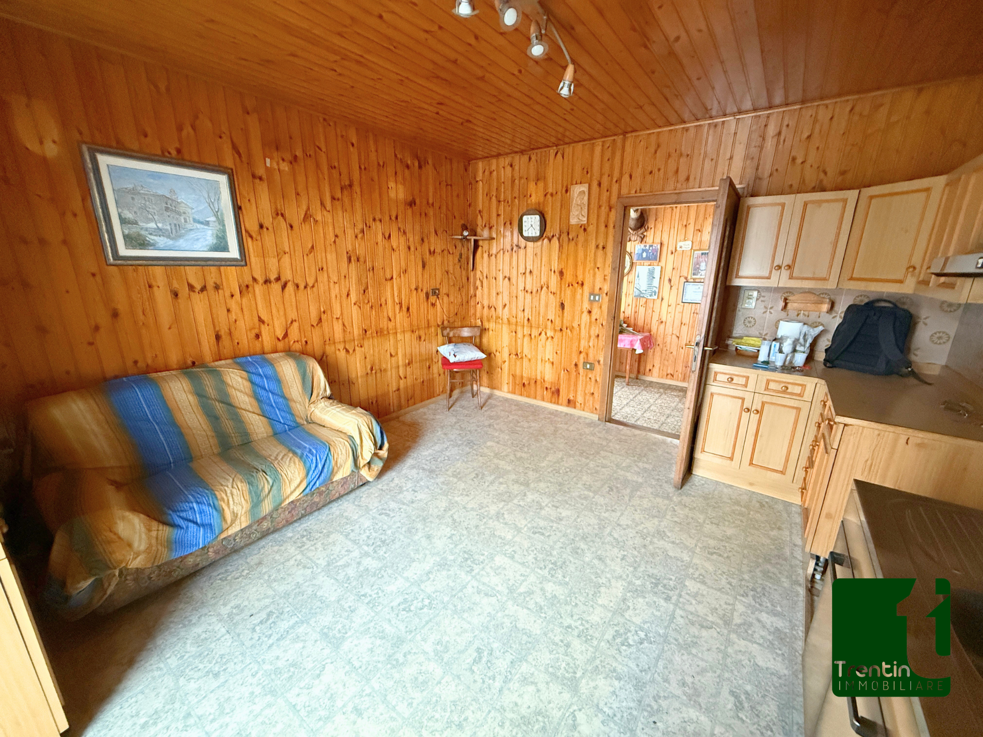 DUE STANZE CON PERTINENZE