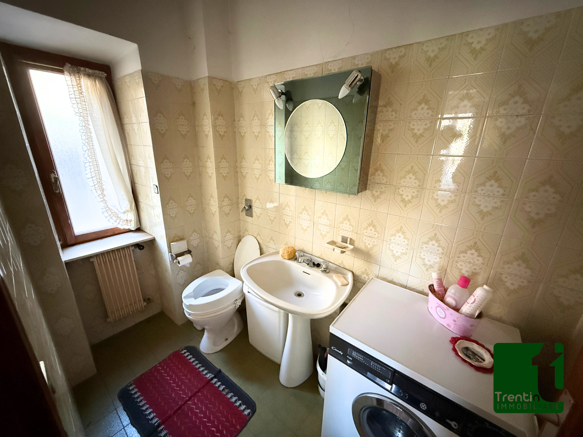 PORZIONE DI CASA IN CENTRO CON GARAGE