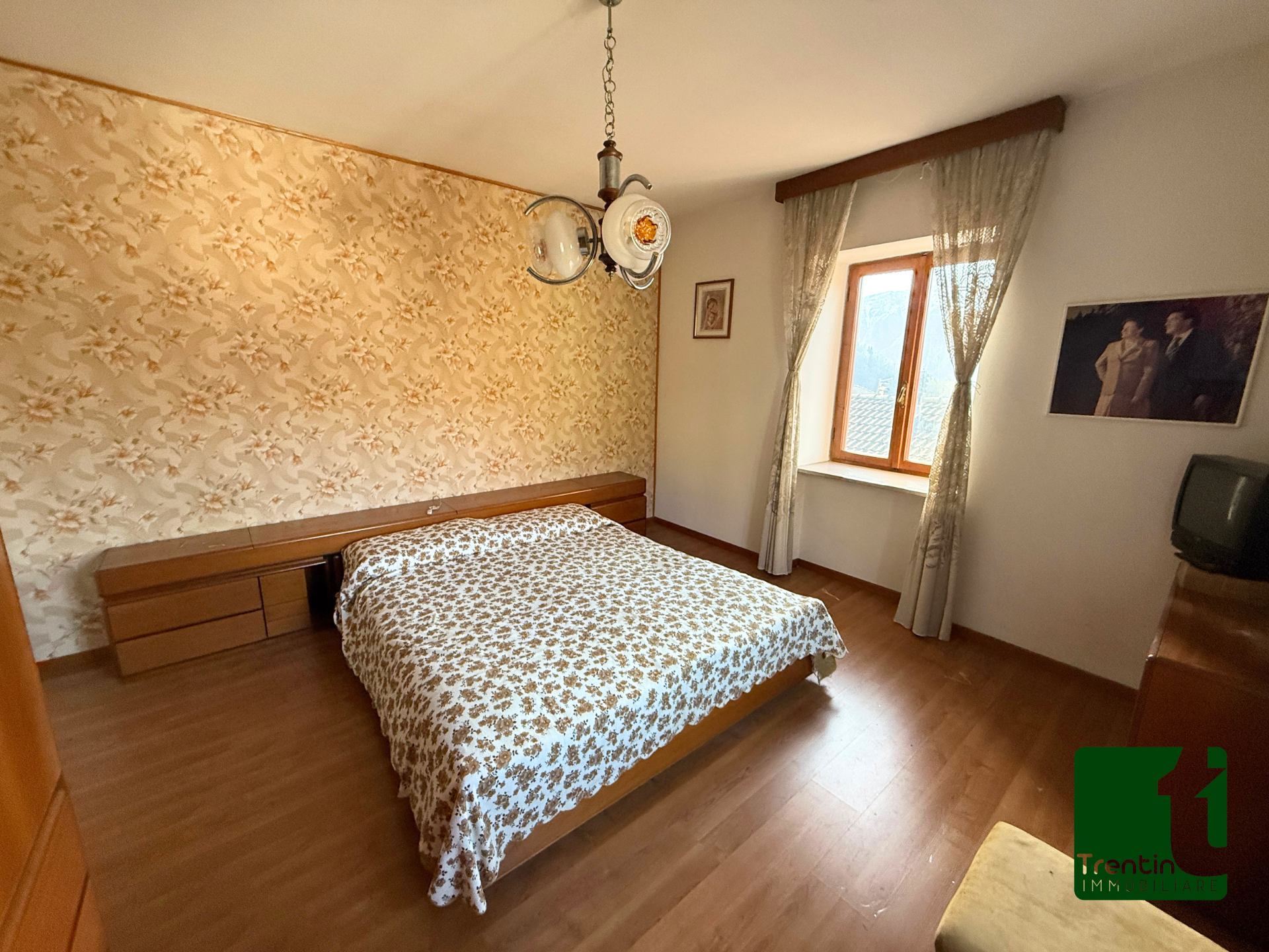 PORZIONE DI CASA IN CENTRO CON GARAGE