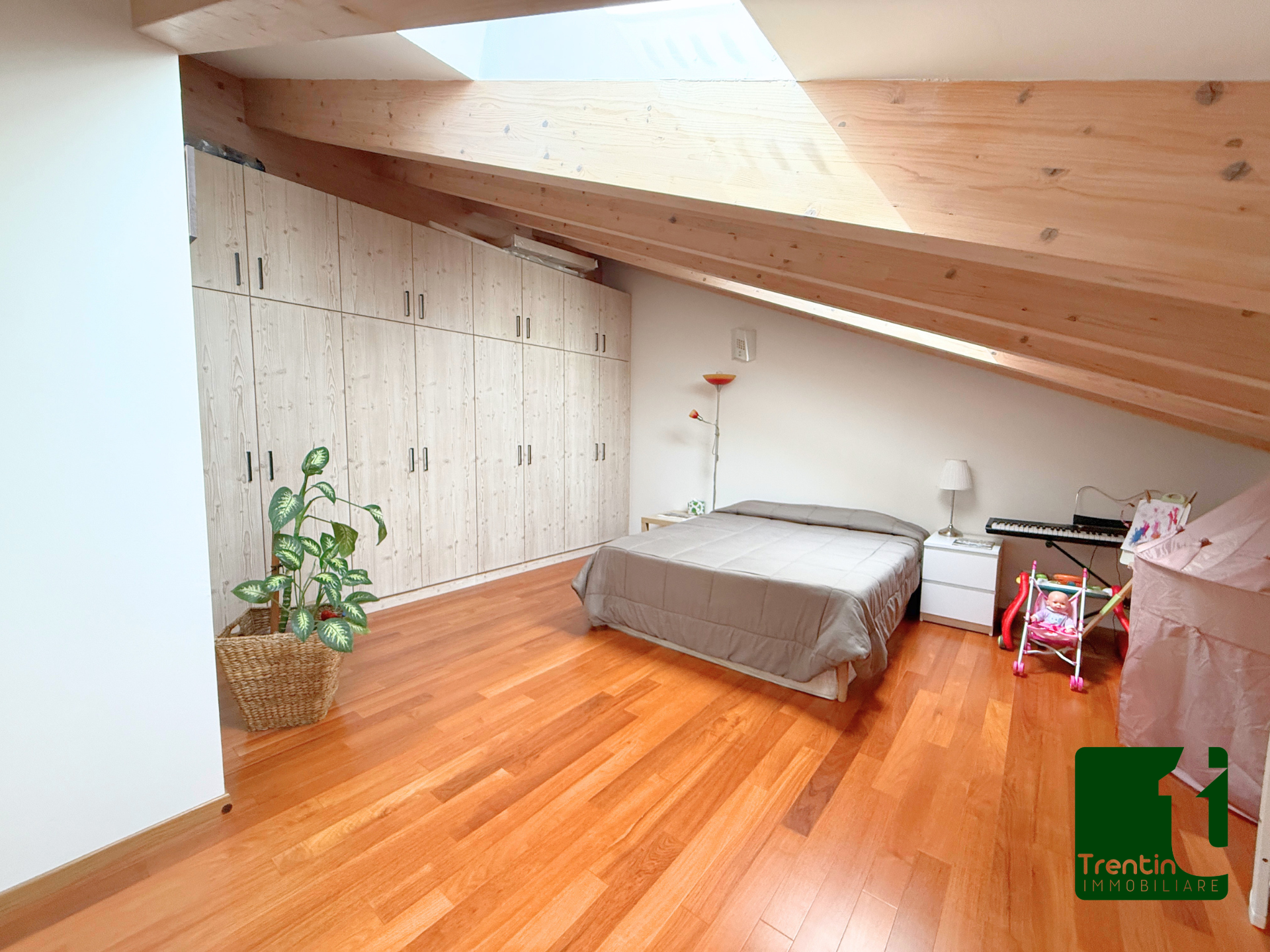 RECENTE DUPLEX TRE STANZE