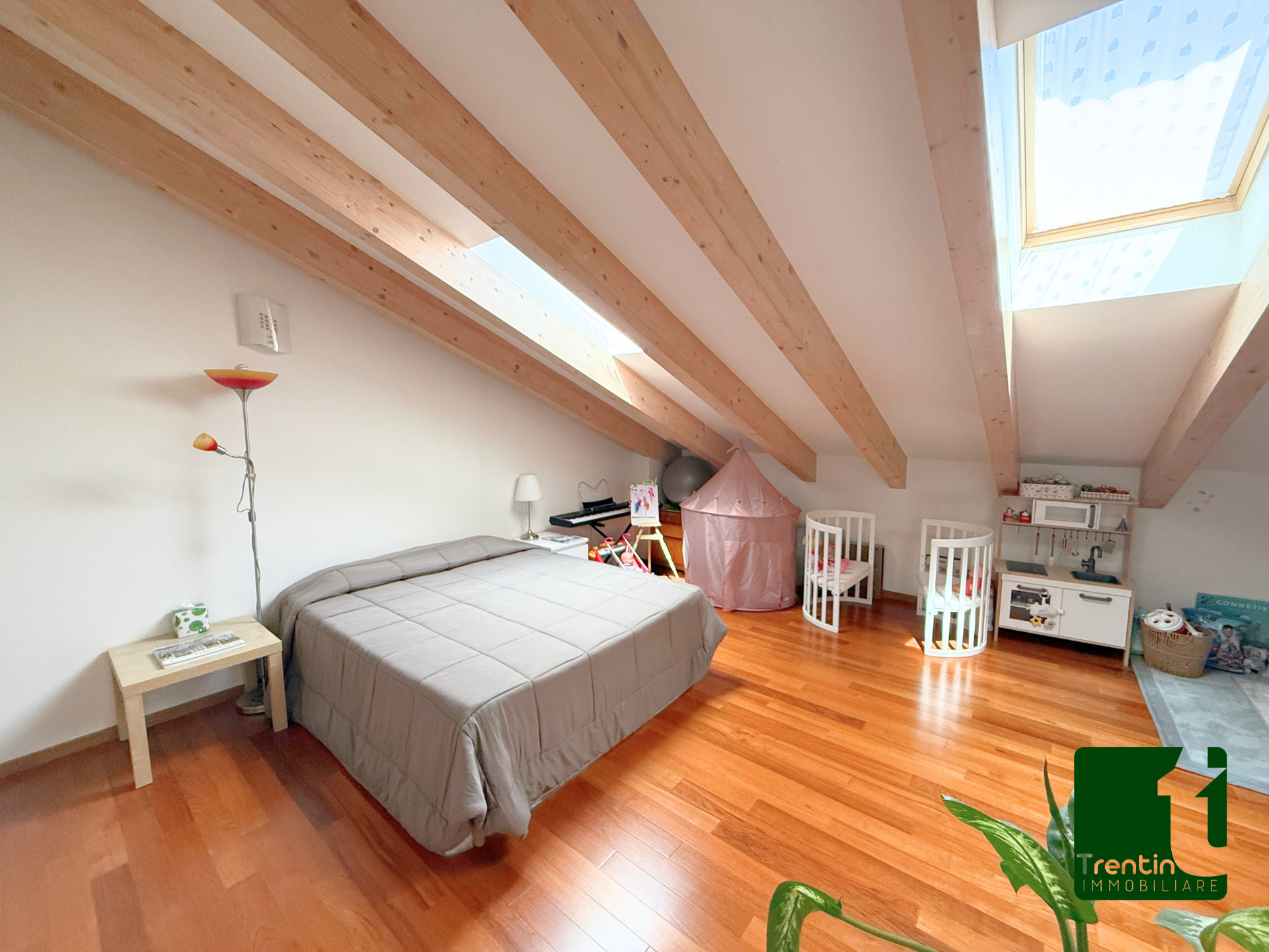 RECENTE DUPLEX TRE STANZE