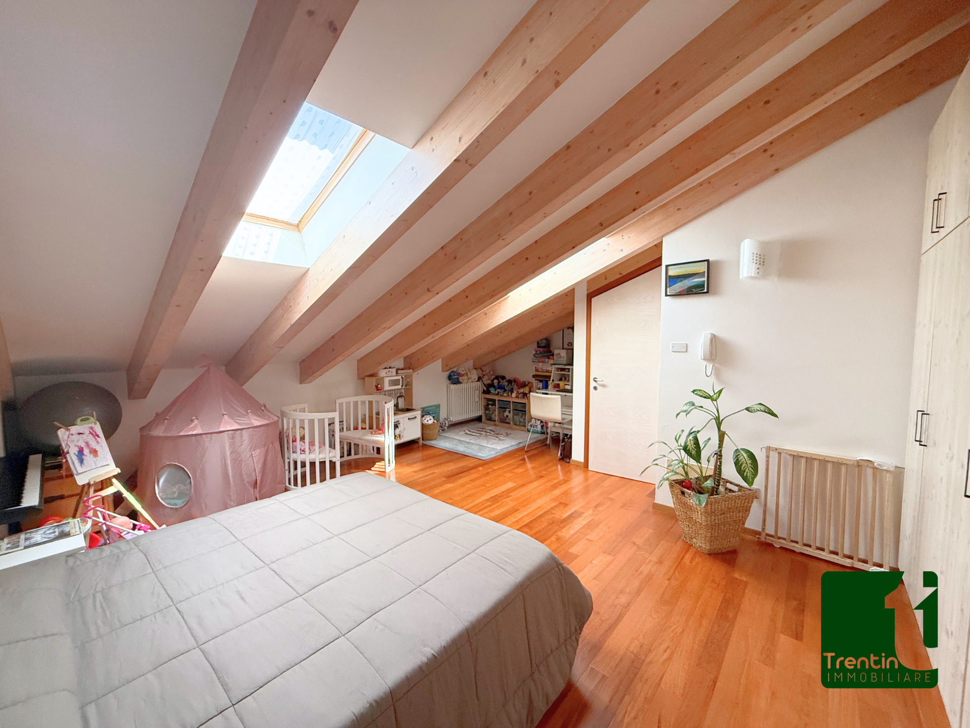 RECENTE DUPLEX TRE STANZE
