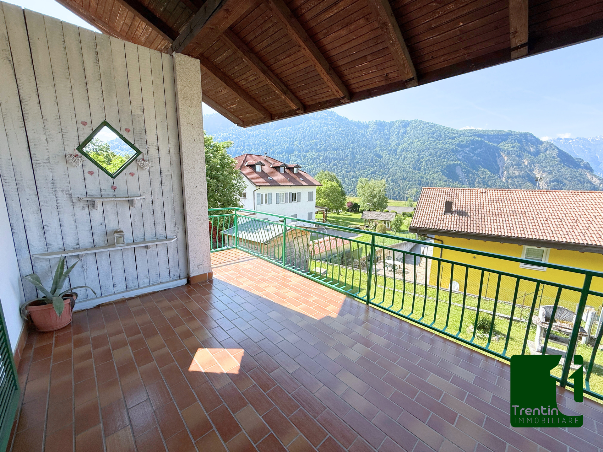 PANORAMICA CASA SINGOLA/BIFAMILIARE CON GIARDINO