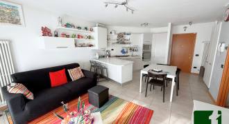RECENTE DUE STANZE CON GARAGE E POSTO AUTO