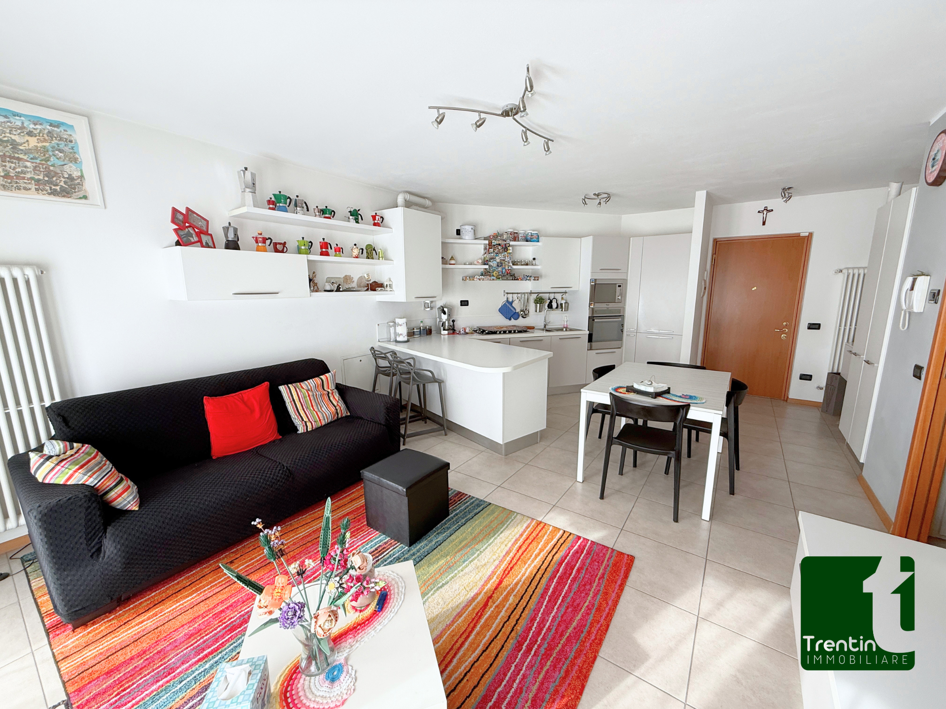 RECENTE DUE STANZE CON GARAGE E POSTO AUTO