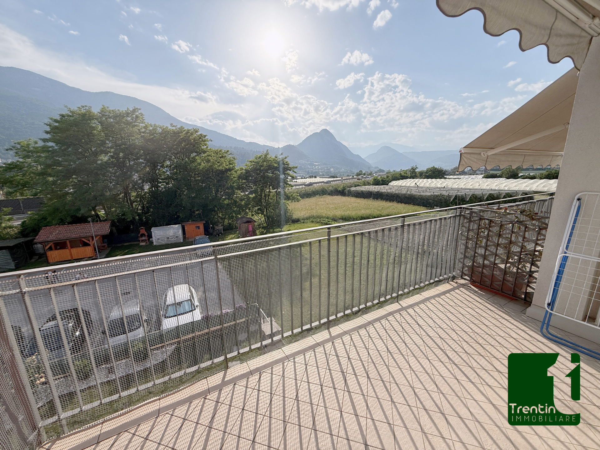 RECENTE DUE STANZE CON GARAGE E POSTO AUTO