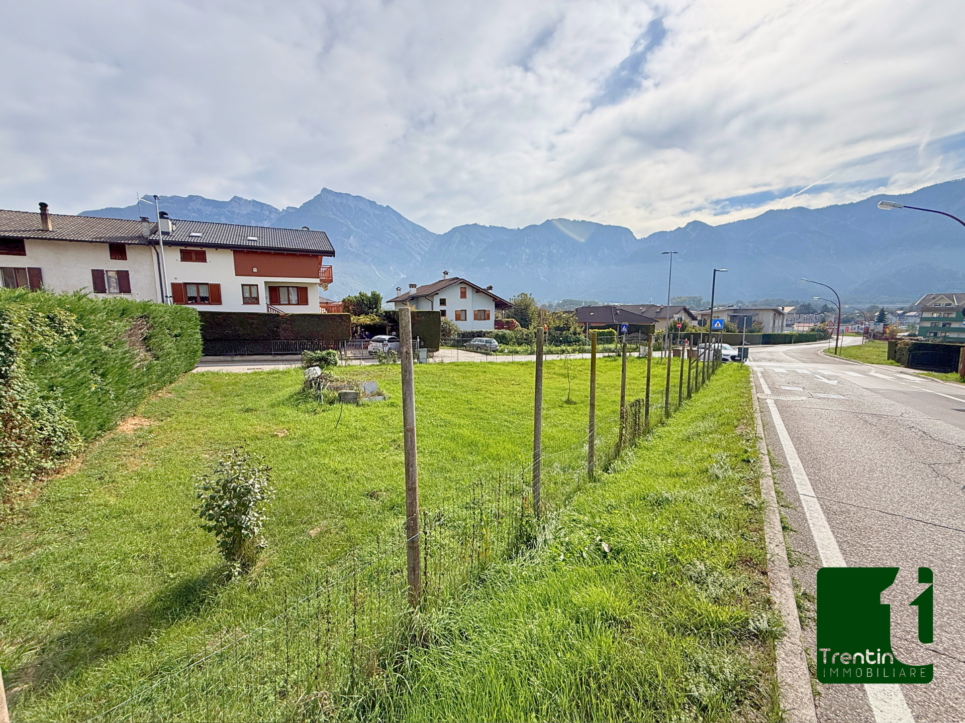 TERRENO EDIFICABILE A POCHI PASSI DAL LAGO