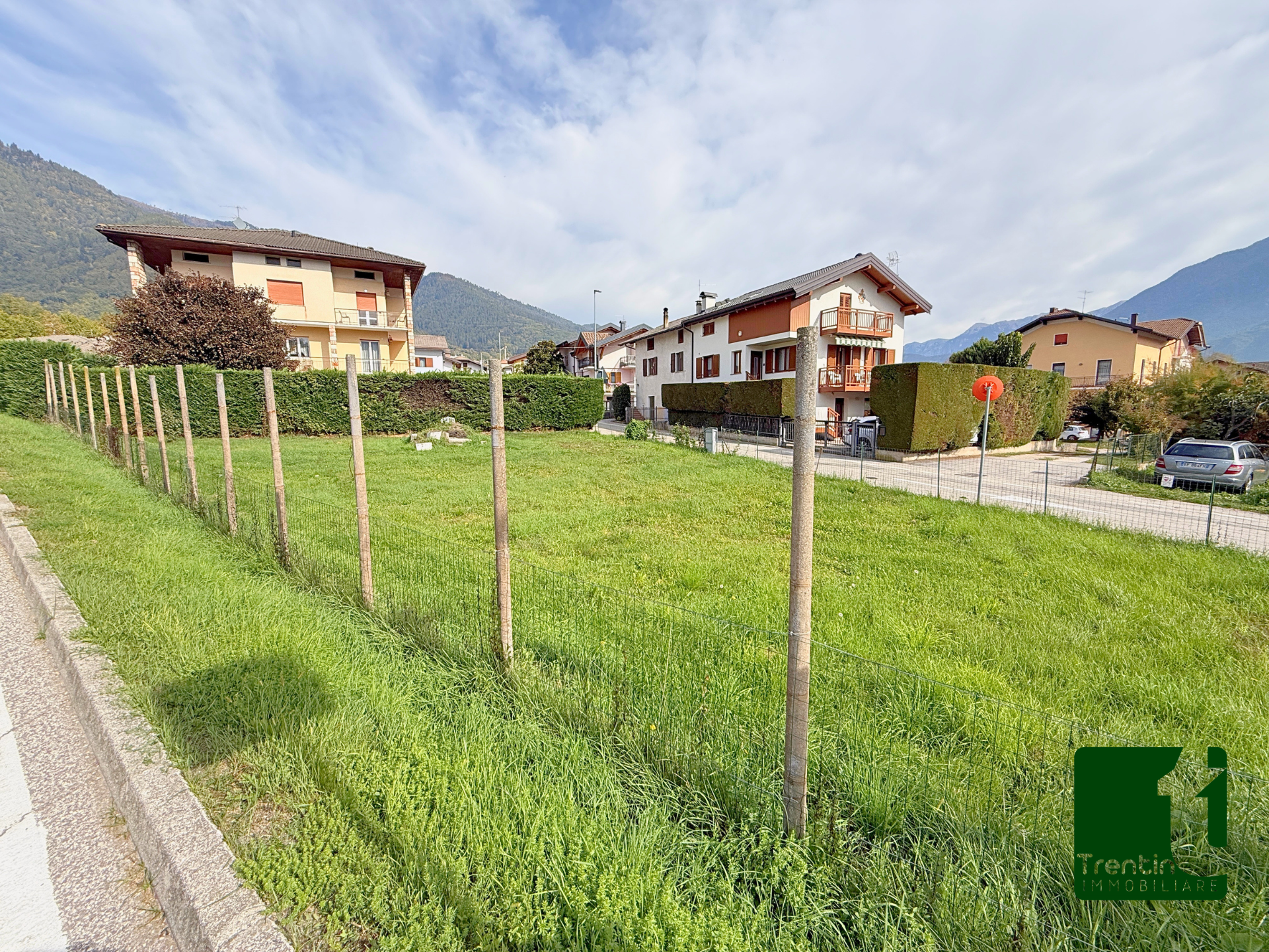 TERRENO EDIFICABILE A POCHI PASSI DAL LAGO